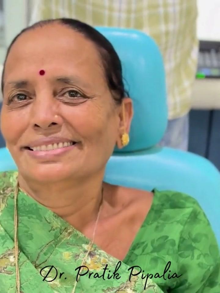Muktaben A from Junagadh after dental implant at Aarogyam Dental Clinic, Mavdi, Rajkot, Gujarat